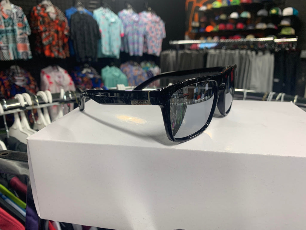 SUNGLASSES- BLACK