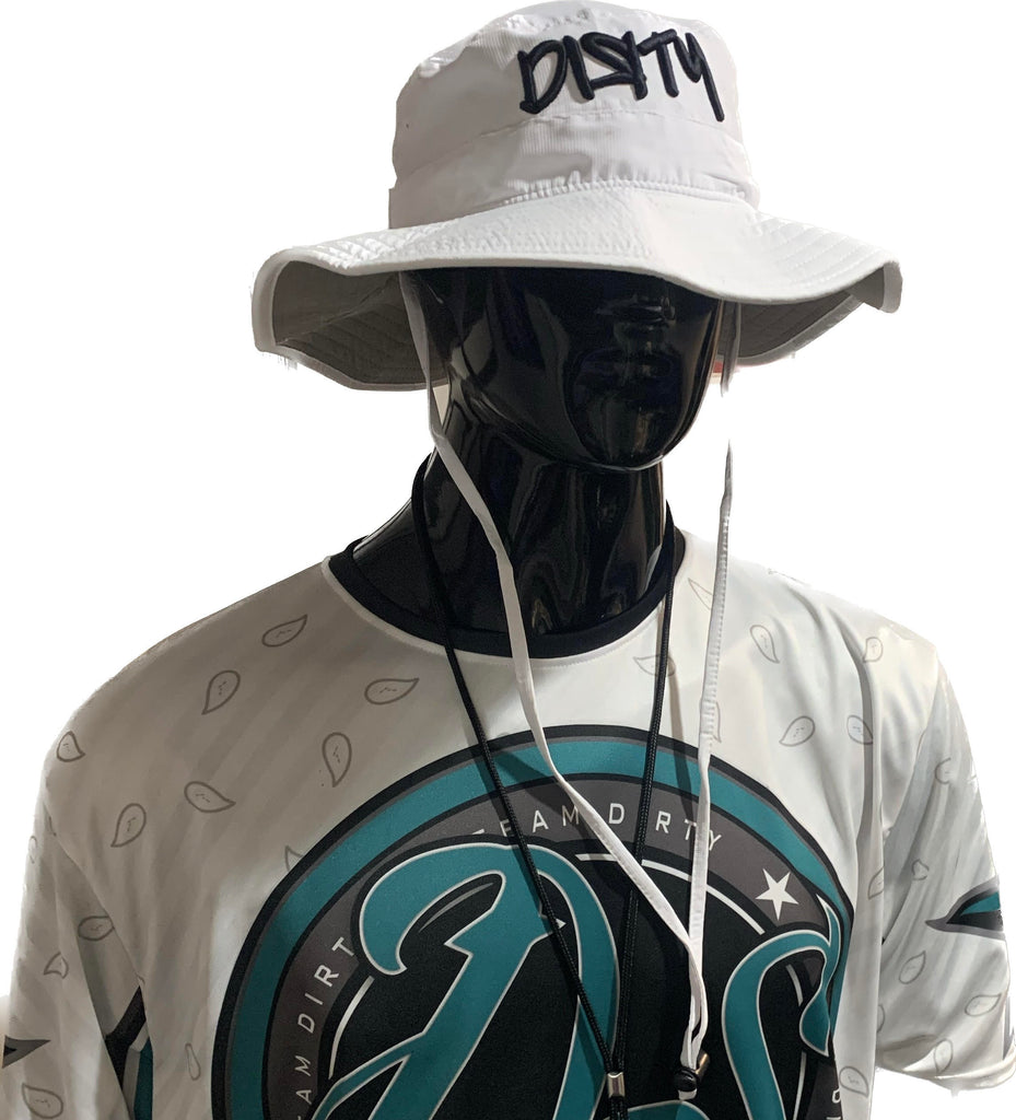 WHITE BUCKET HAT